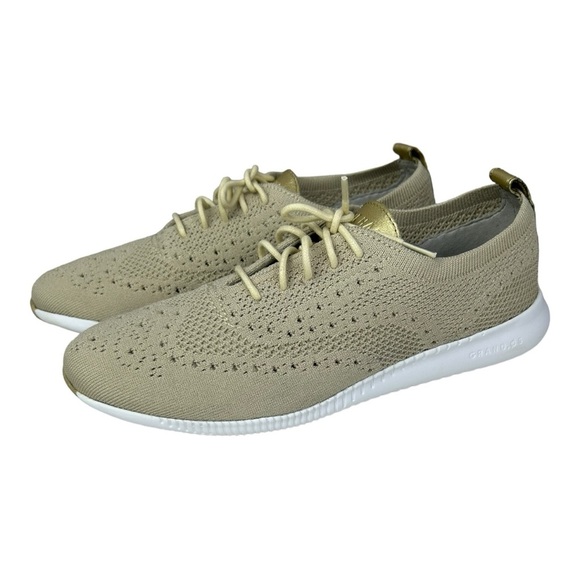 COLE HAAN Women's 2.ZERØGRAND Wingtip Oxfords Beige Size 7.5B - Picture 1 of 16